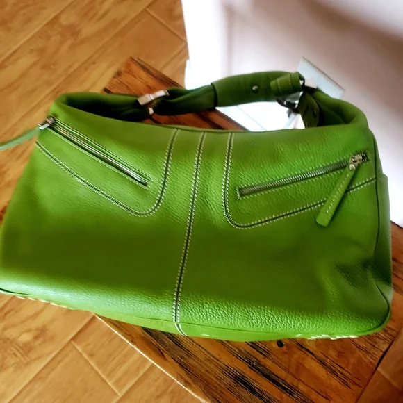 TODS Light Green Bag, Authentic - Picture 4 of 8